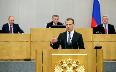 Medvedev: Evrópa verður að finna fyrir „dýrslegum ótta“